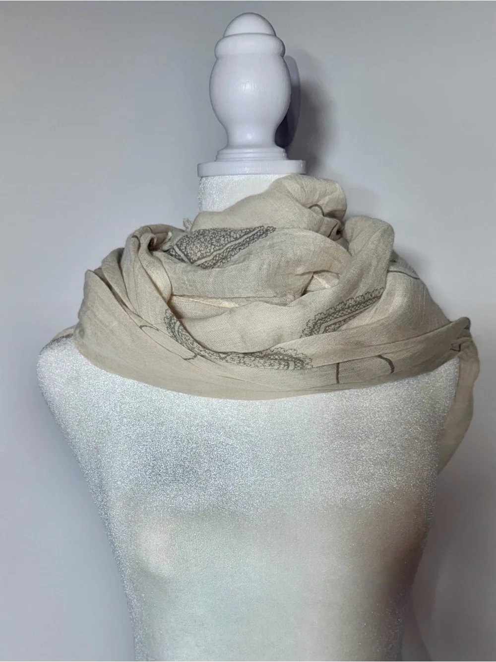Cream & Gray Heart Pattern Lightweight Sheer Shawl. Scarf, Poncho, Cardigan Wrap